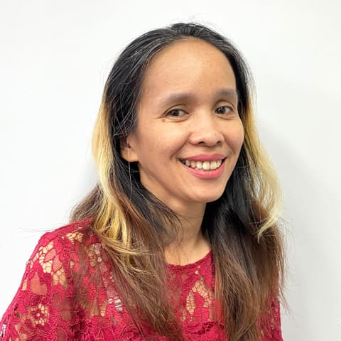 Elisabeth Rafitri Pakpahan – Finance Admin